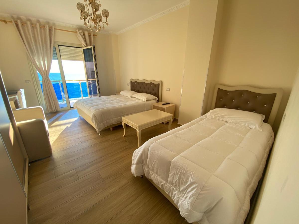 Hotel 3 Vellezerit Durrës Exterior foto